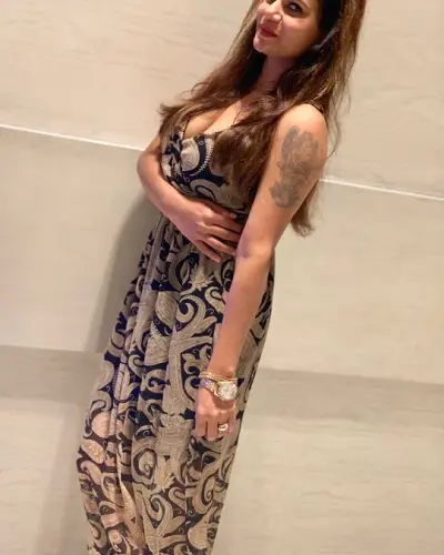 Mohanlalganj Escort
